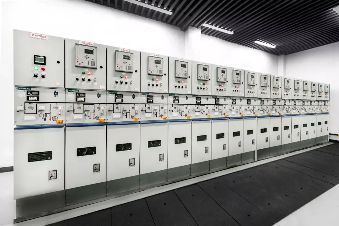 Какие существуют типы распределительных устройств? Какие существуют типы распределительных устройств?