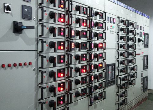 Какие существуют типы распределительных устройств? Какие существуют типы распределительных устройств?