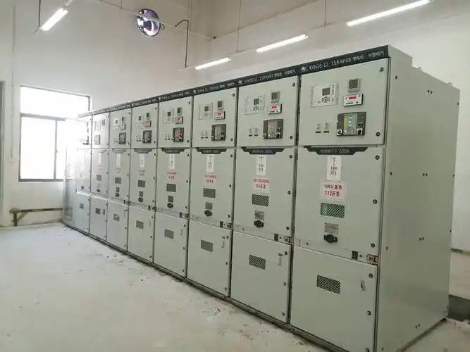 Распределительное устройство с твердой изоляцией по сравнению с вакуумным выключателем: как выбрать?