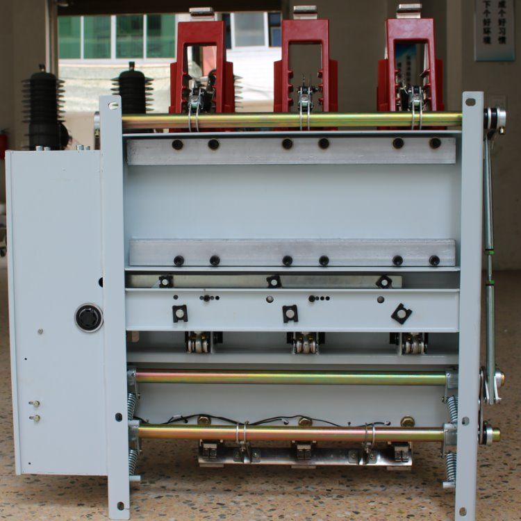 Трехпозиционный интегрированный вакуумный выключатель ZN153-12/1250-31.5